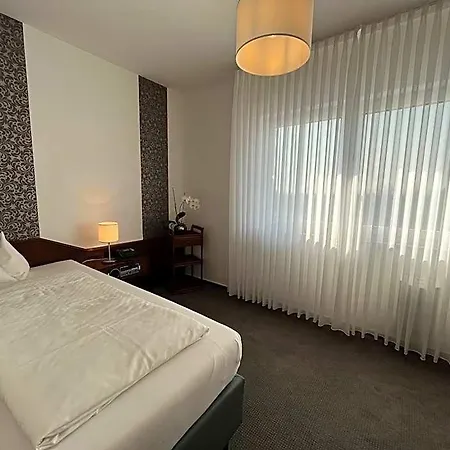 Garni Geisler Szálloda 3*