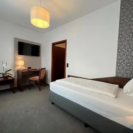 Garni Geisler Hotel 3*